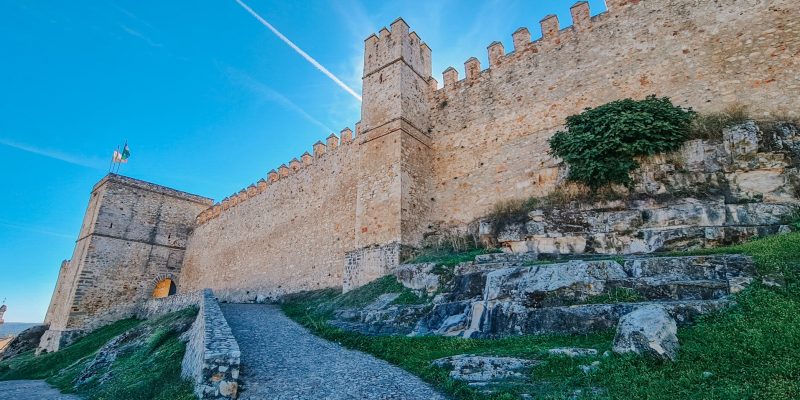 Castillo de Santaolalla de Cala. Ruta en autocaravana por la Sierra de Huelva